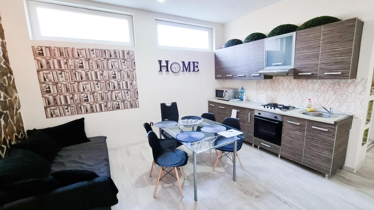Simi Central Apartment Oradea Exterior foto